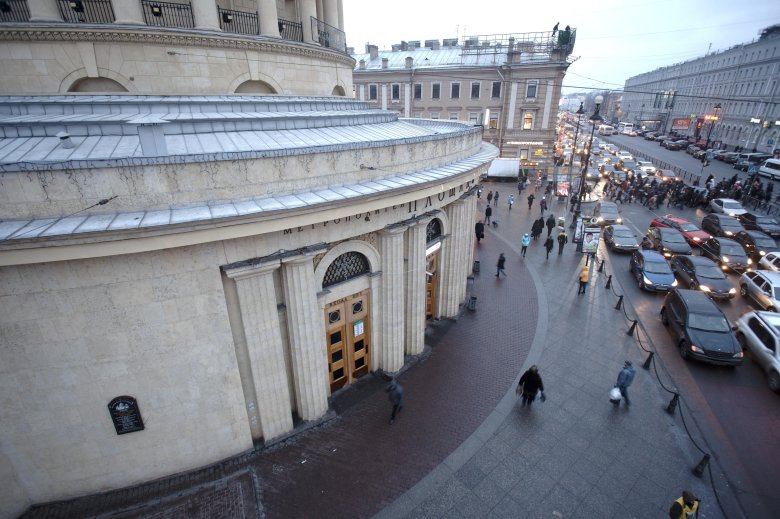 Станция метро площадь восстания санкт петербург