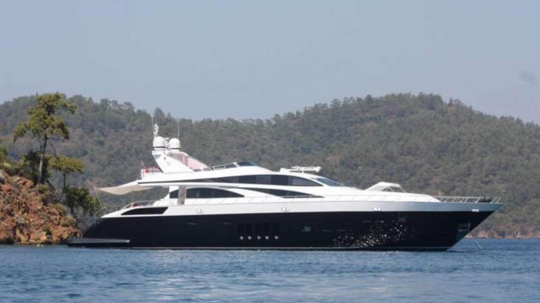 White pearl яхта