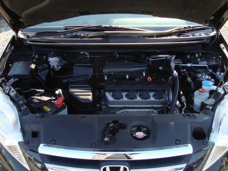 Honda edix 2004 подкапотное