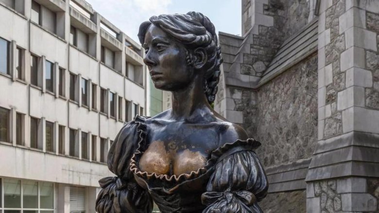 Памятник молли мэлоун