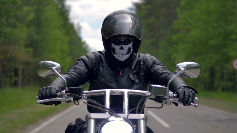 Мотоциклист спереди