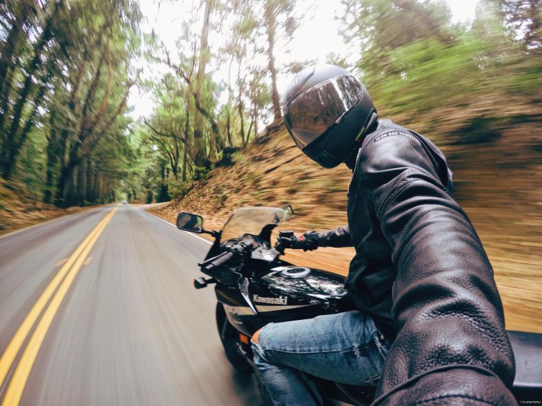 Мотоцикл от первого лица