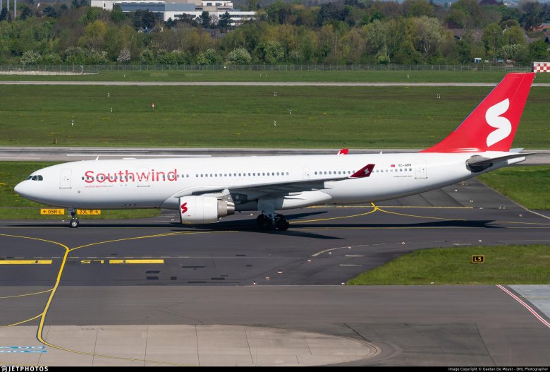 Boeing 777 300 southwind airlines