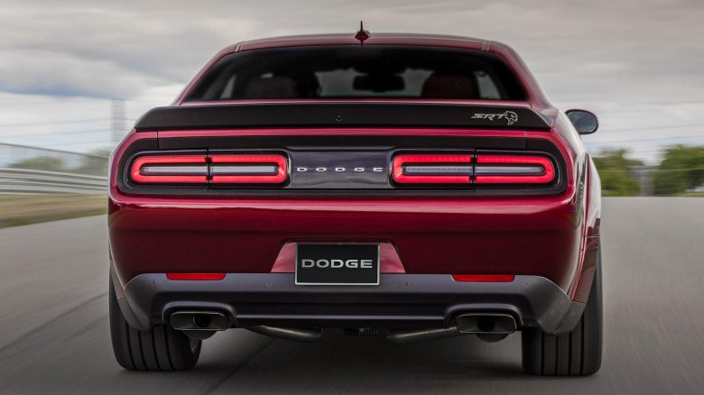 Dodge challenger срт