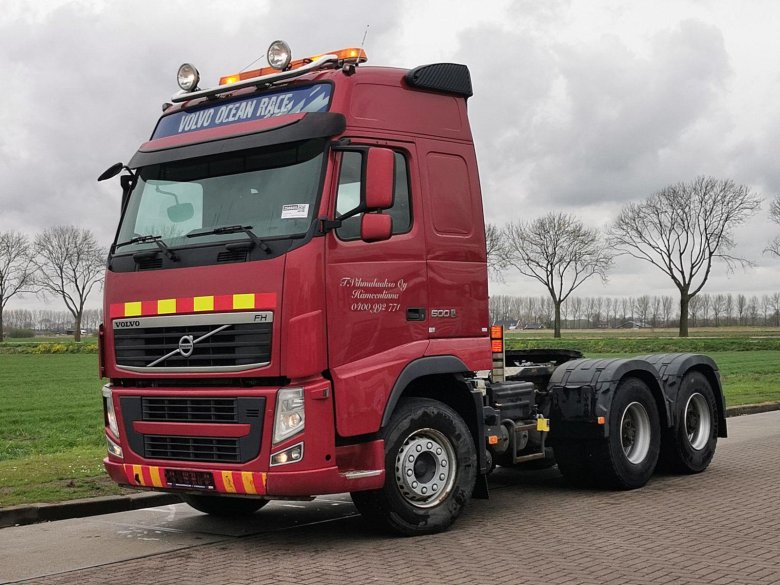 Тягач volvo