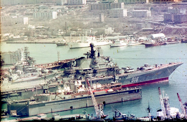 Тяжелый авианесущий крейсер проекта 11433 \ новороссийск\ .