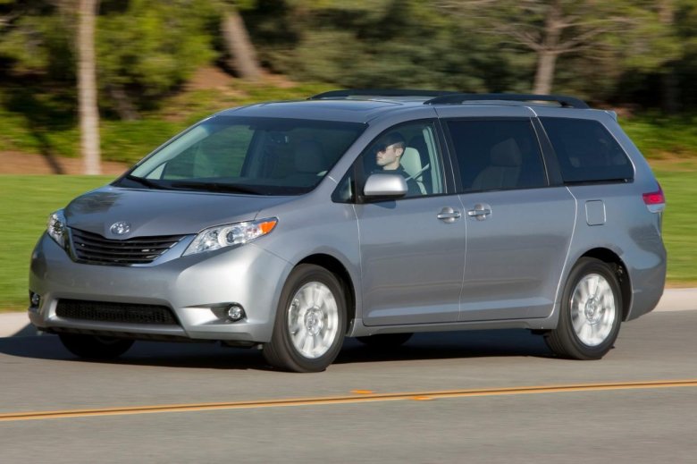 Toyota sienna 2011