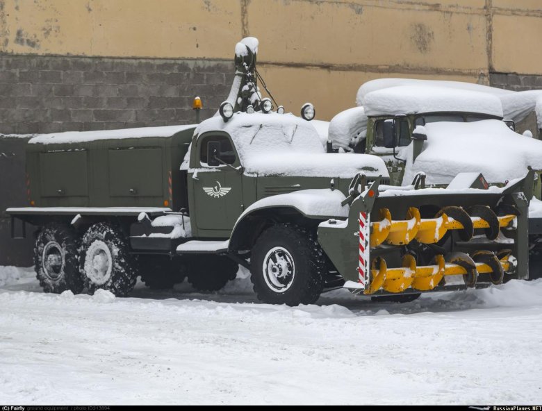 Зил-131 шнекороторный снегоочиститель дэ-210