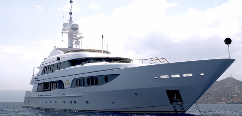 Яхта леди анастасия