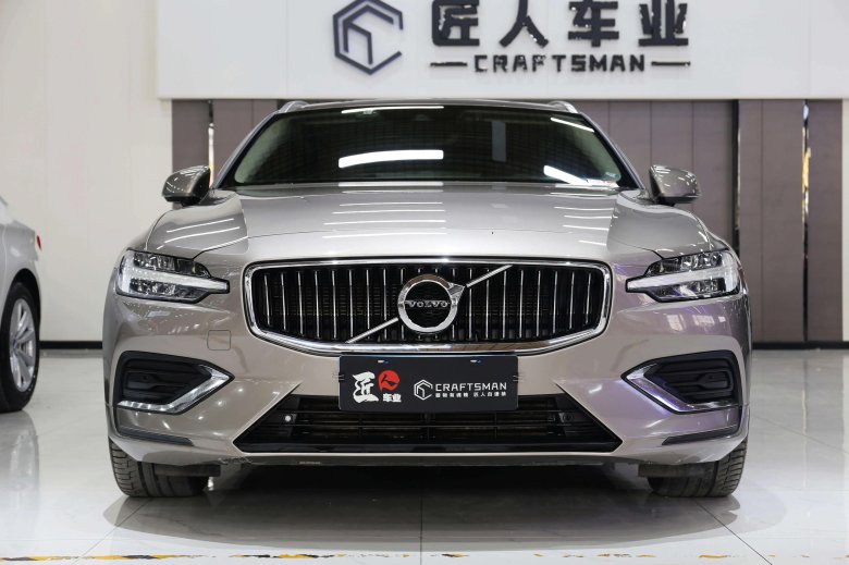 Volvo v60 2019
