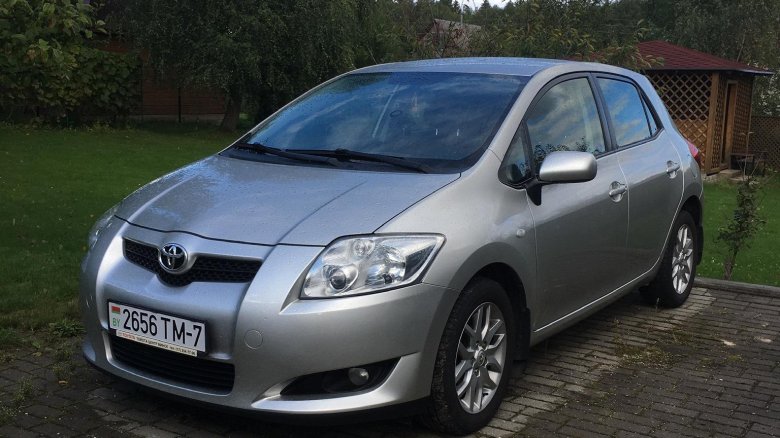 Toyota auris 2009 1.4 дизель