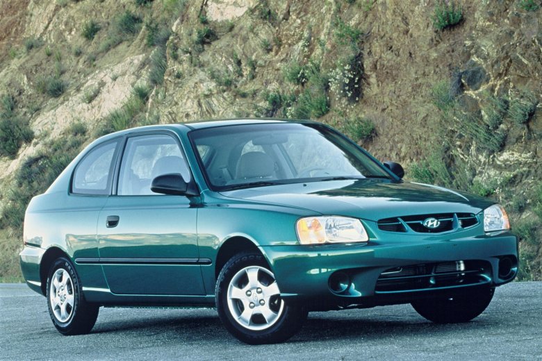 Hyundai accent хэтчбек 2000