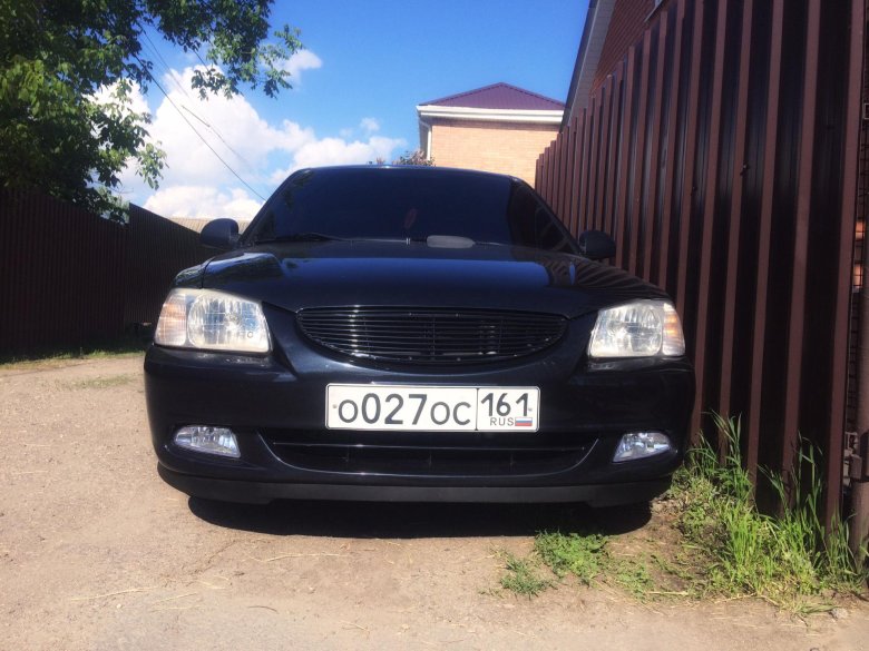 Черный хендай акцент