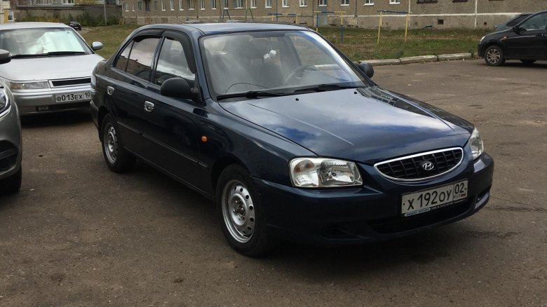 Hyundai accent 2011