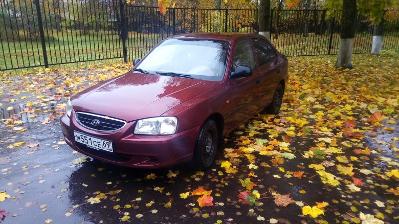 Хендай акцент вишневый