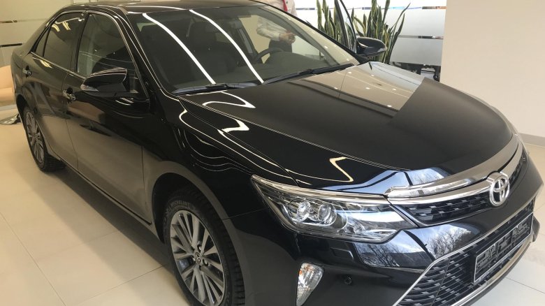 Камри 55 2017 черная