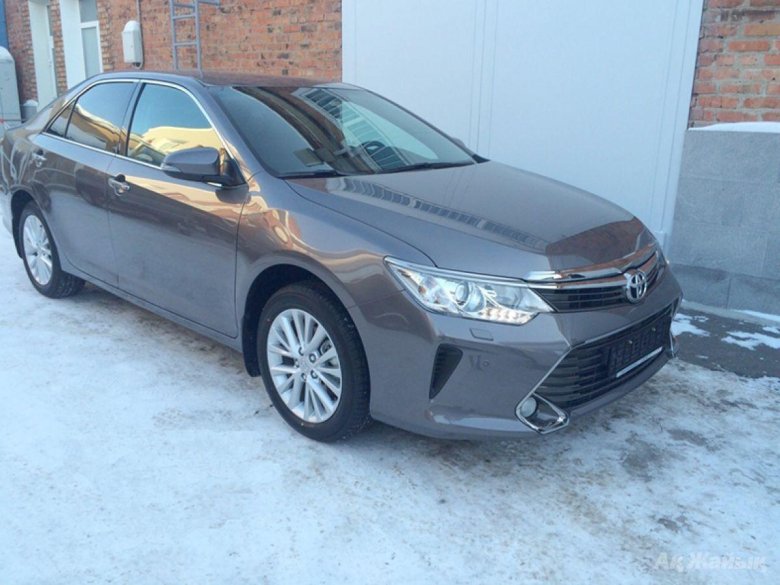 Камри 55 серая