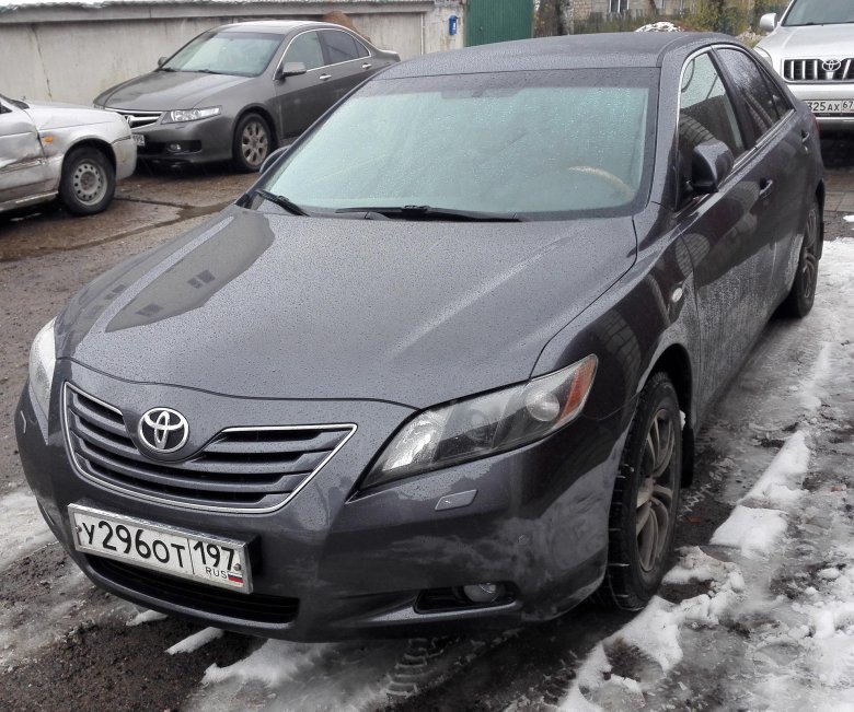 Тойота камри 40 серая