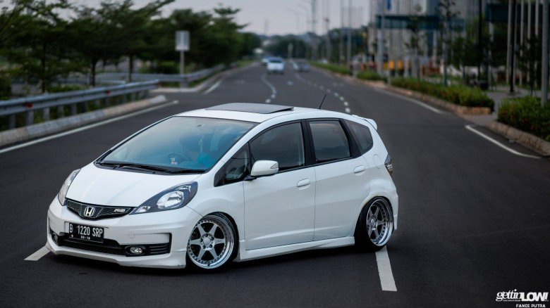Хонда фит rs