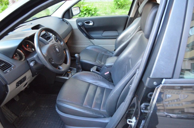 Салон рено меган