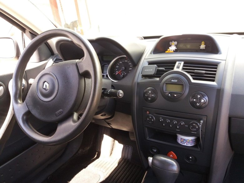 Рено меган 2 рестайлинг 2007 салон