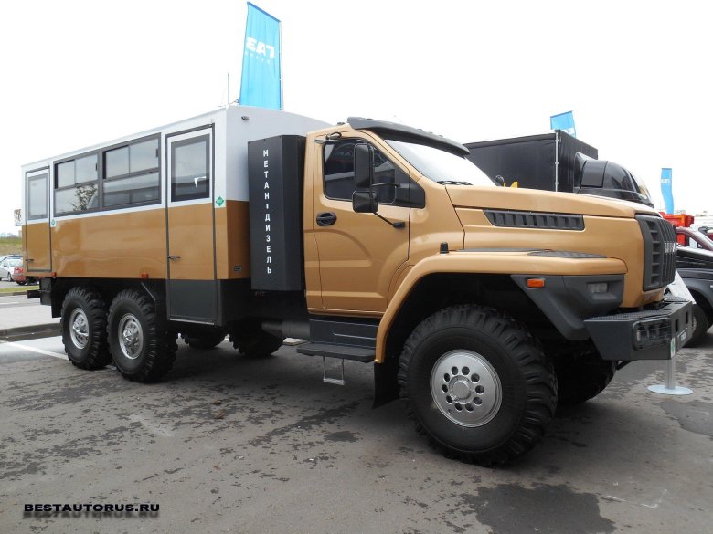 Урал вахтовка 4х4