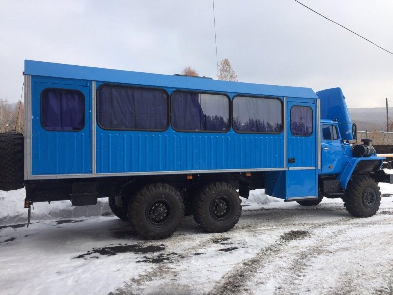 Урал 3255 вахтовка