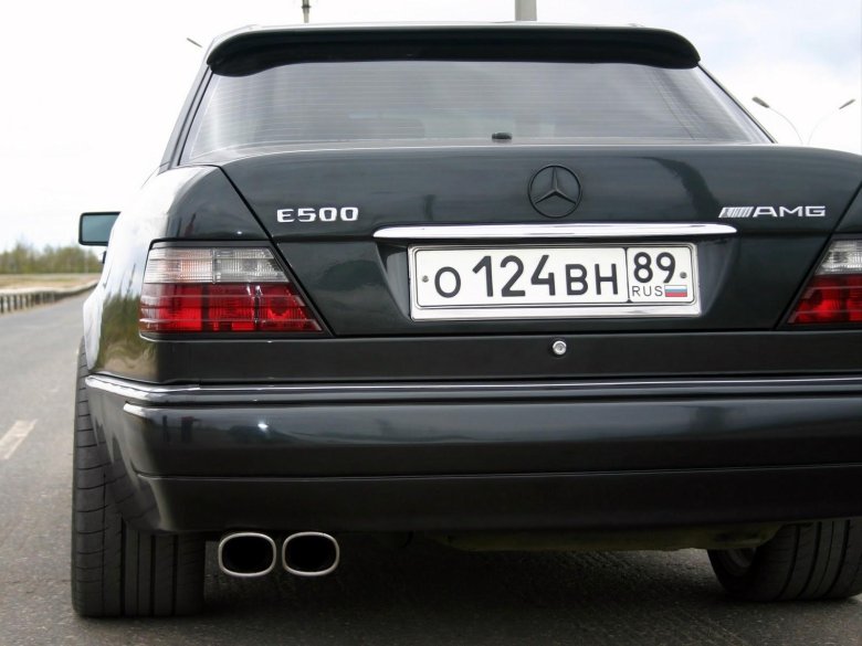 Мерседес 124 е 500