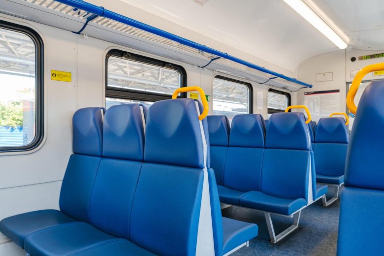 Сидчный вагон ласточка