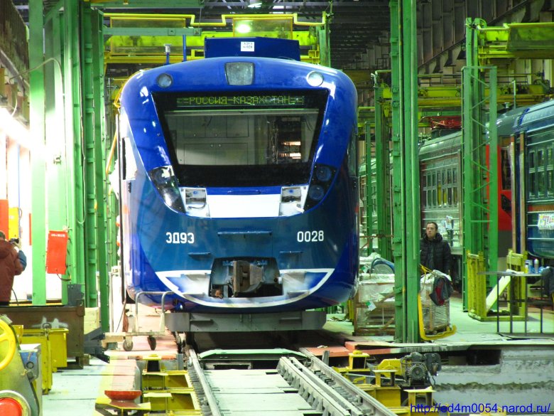 Электропоезд эд9э