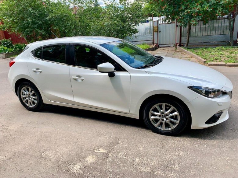Mazda 3 iii