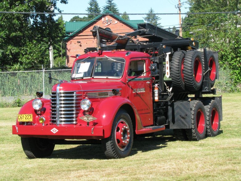 Тягач даймонд т-981