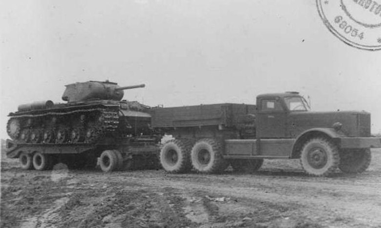 Scammell pioneer tank transporter