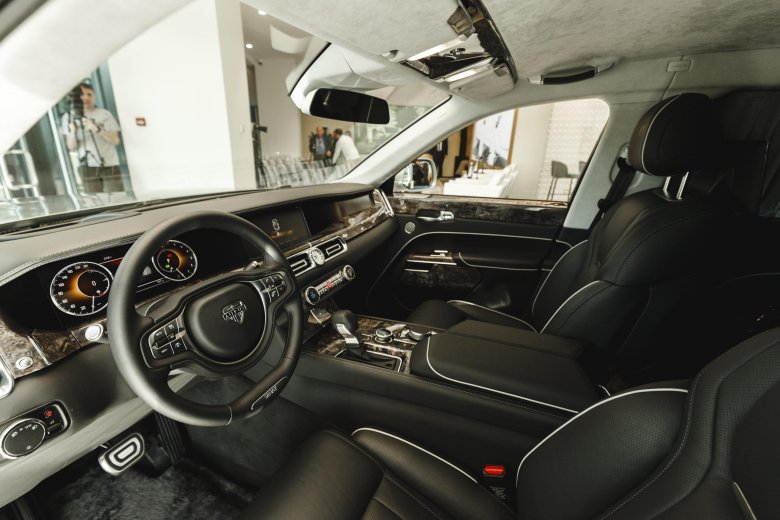 Аурус сенат салон