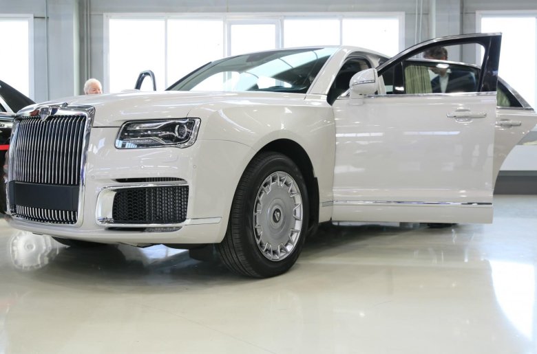 Аурус автомобиль