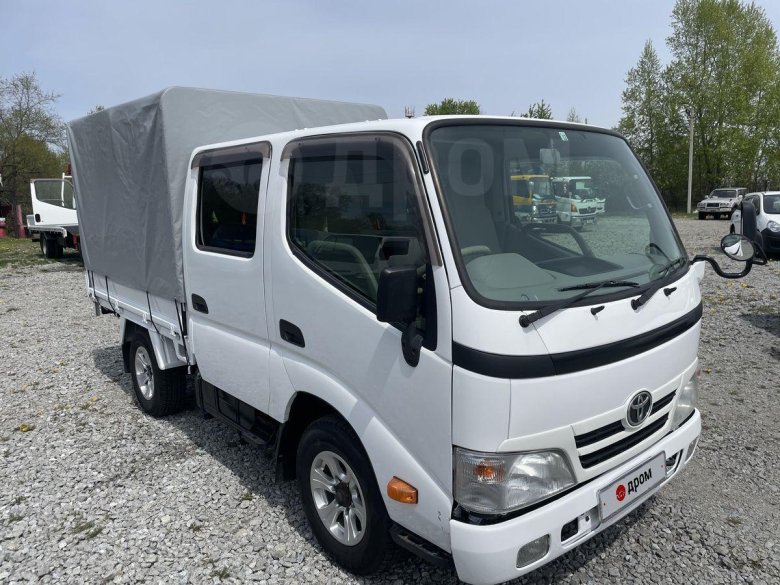 Тойота тойоайс грузовик двухкабинник