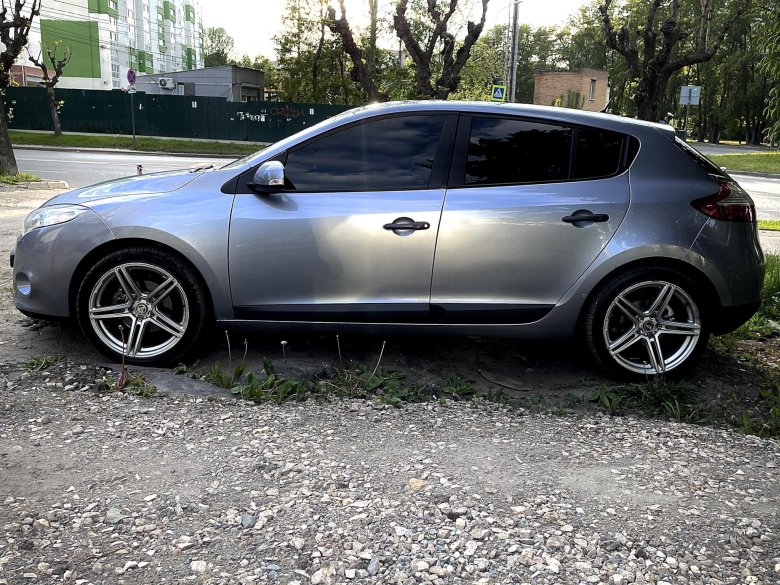 Рено меган 3 на 17 дисках