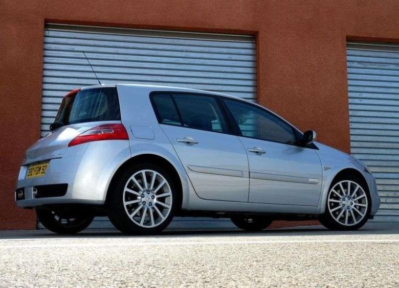 Renault megane 2 хэтчбек