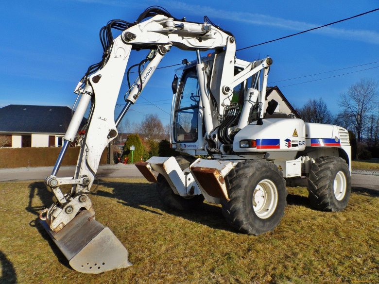 Дст- экскаватор самоходный