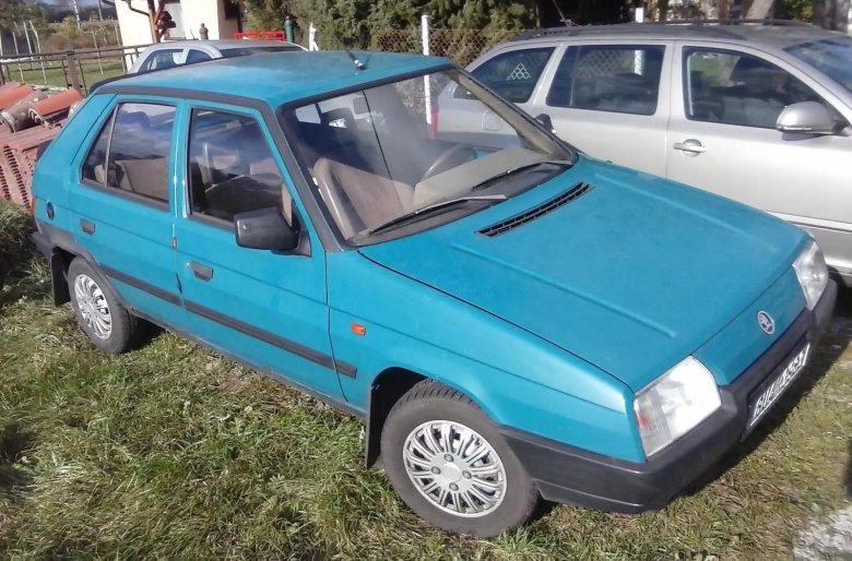 Skoda favorit