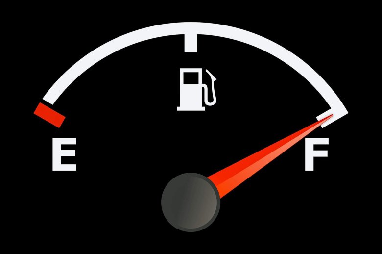 Полный бак бензина