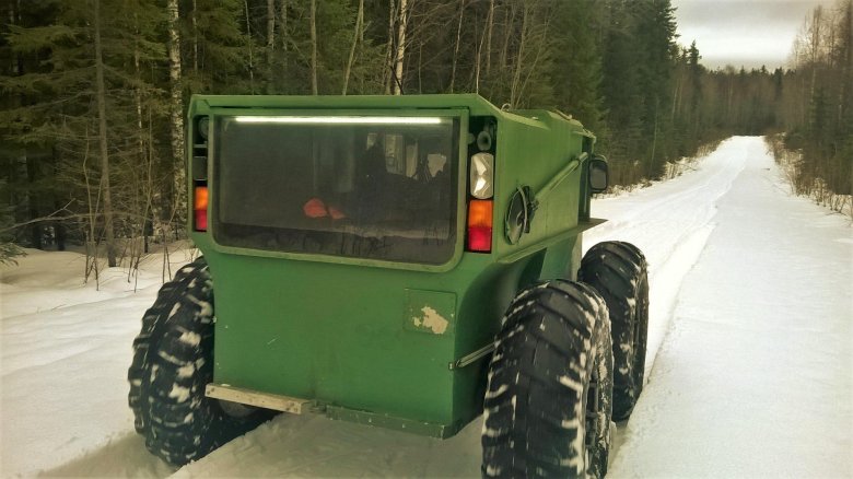 Бортоповоротный вездеход тритон-1