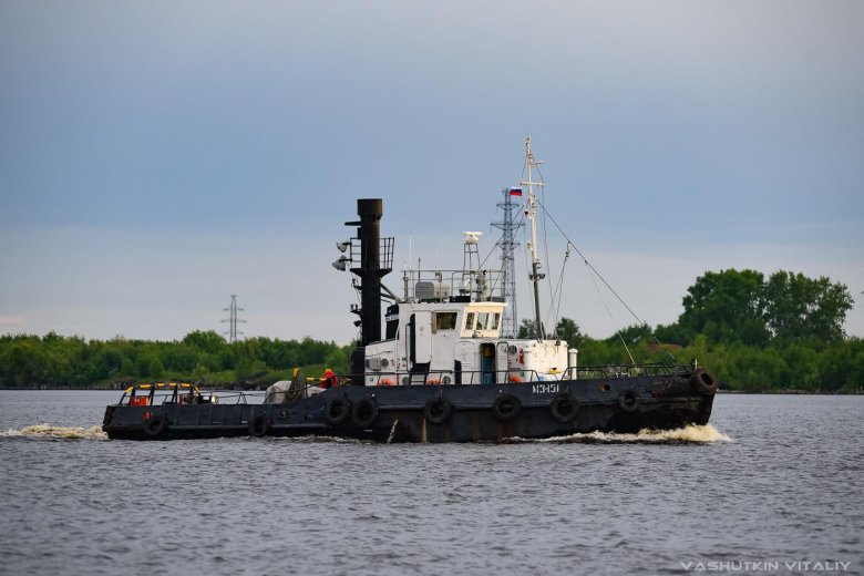 Речные буксиры и толкачи