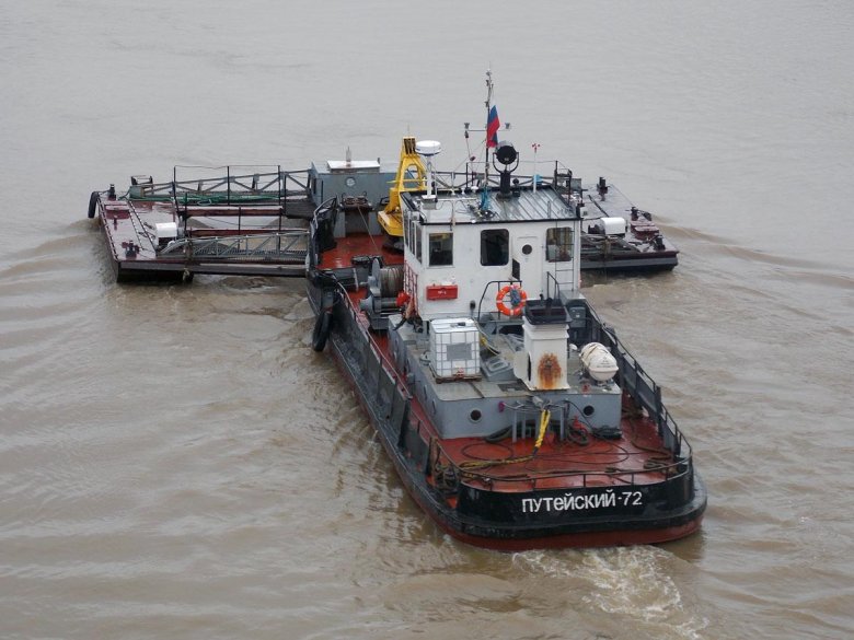 Буксир толкач