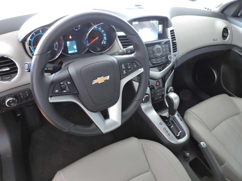 Chevrolet cruze 2011 1.8 механика