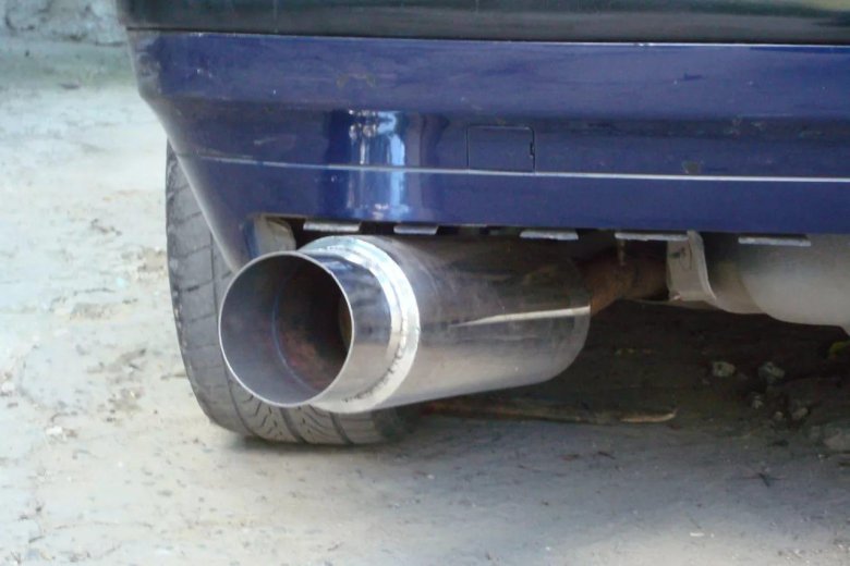 Большой выхлоп