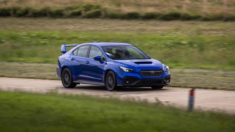 Субару импреза 2023