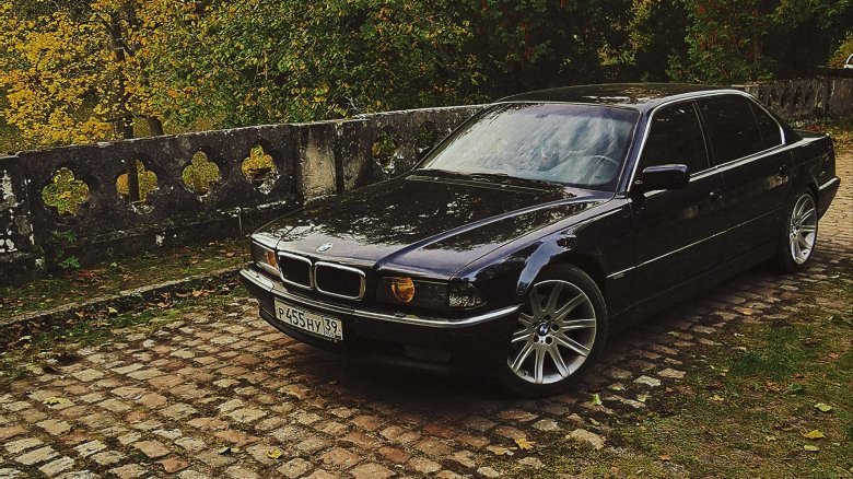 Бмв 7 1998