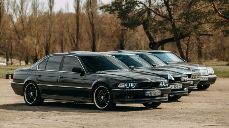 Бмв 7 90 х годов