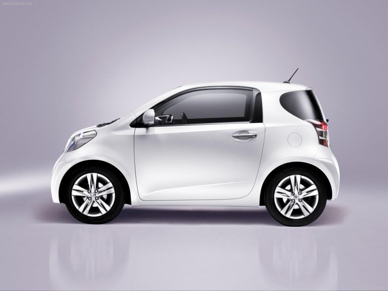 Тойота айкью